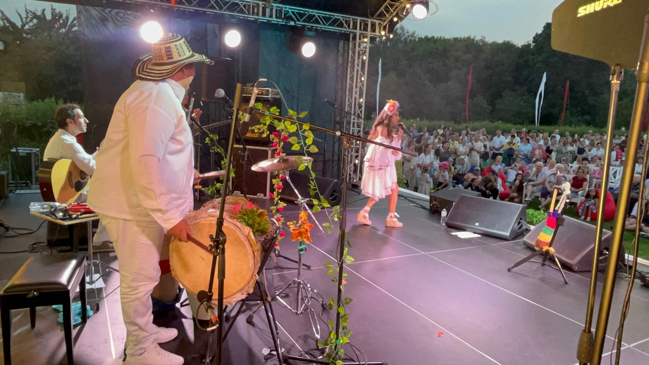 Con la Embajada de Colombia en Rusia, la cantante colombiana Aida Bossa presenta “Caribe del Alma Mía” en Moscú