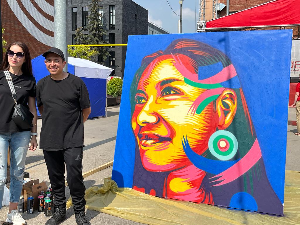 El arte urbano colombiano llega a Rusia con Óscar González “Guache” 