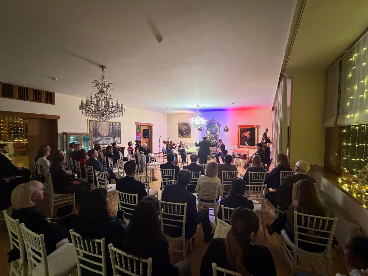 Embajada de Colombia en Rusia culmina la celebración de los 90 años de relaciones diplomáticas con el magistral concierto: “Iberoamérica en cuatro cuerdas”