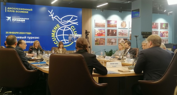 Embajador de Colombia en Rusia participa en mesa redonda del Club ECUMENE sobre turismo sostenible en América Latina